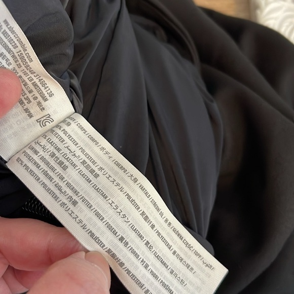 Abercrombie & Fitch NWT Ruched Front Cutout Asymmetrical Midi Dress Black Size M - Picture 12 of 15